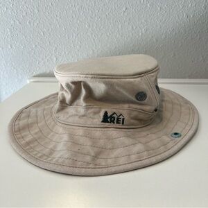 REI Beige Outdoor Bucket Hat